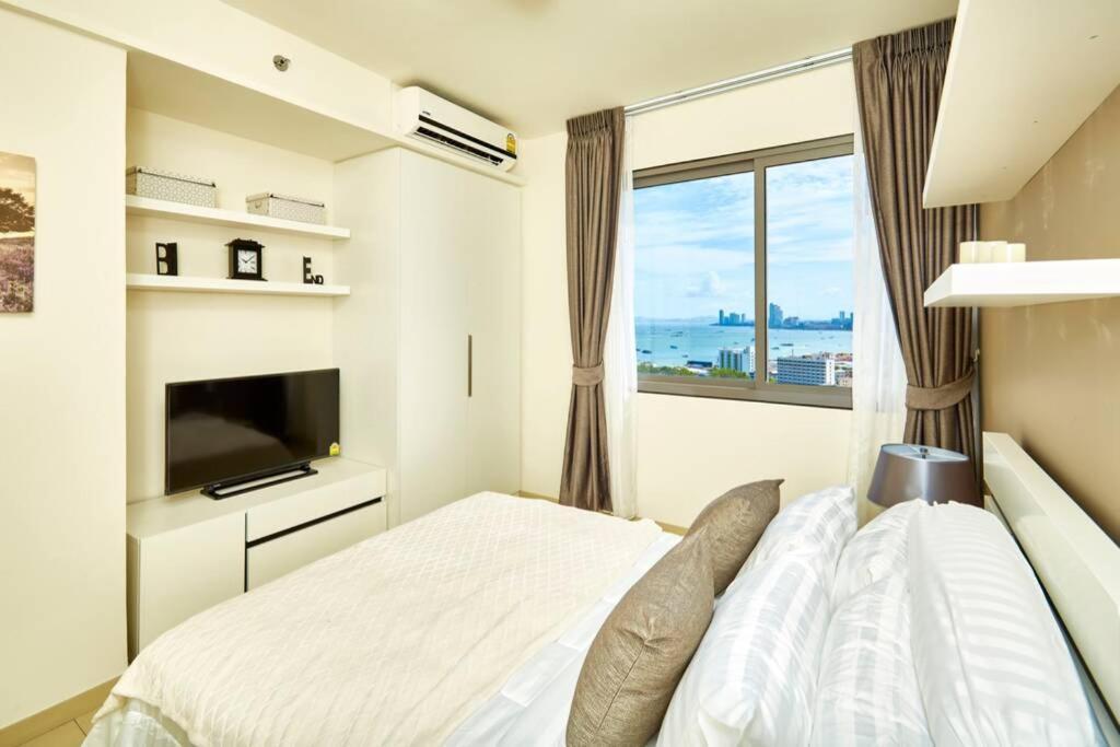 Unixx By Tech Apartment Pattaya Exterior photo