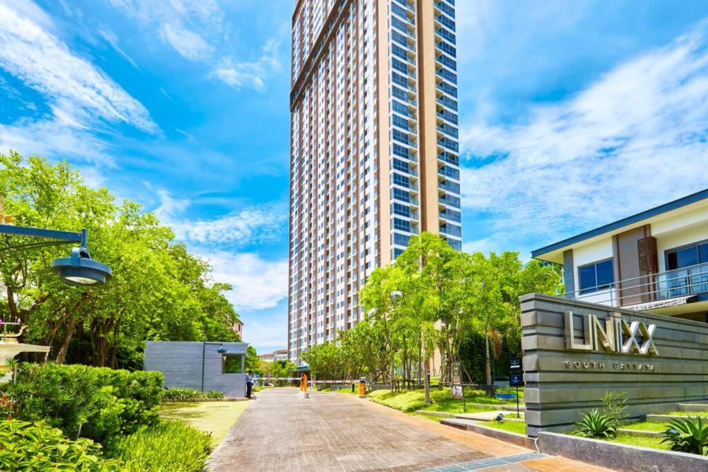 Unixx By Tech Apartment Pattaya Exterior photo