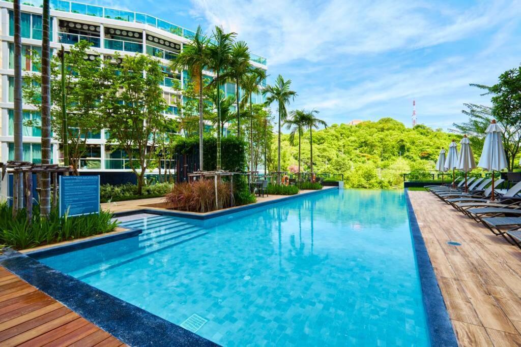 Unixx By Tech Apartment Pattaya Exterior photo